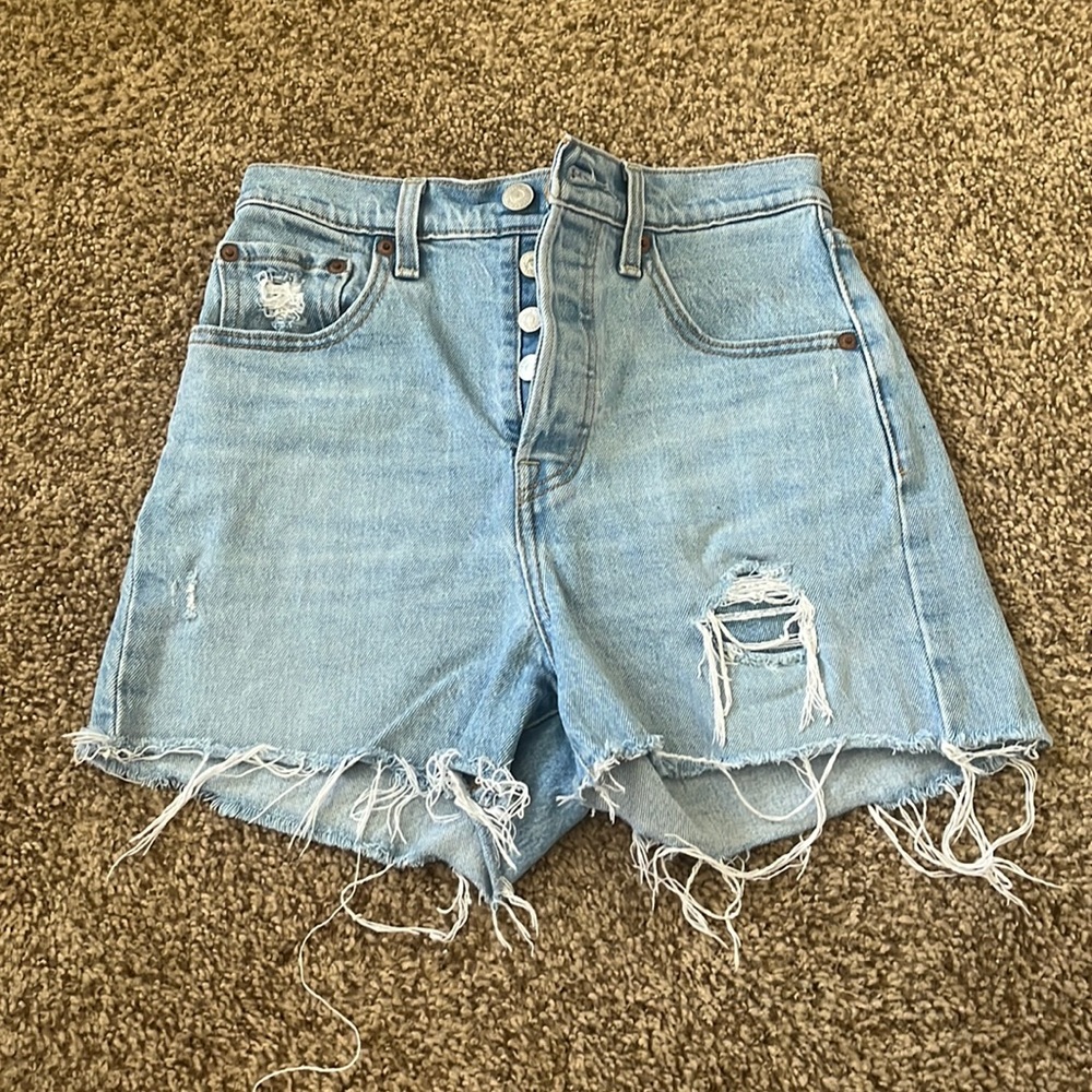 COPY - Levi’s shorts